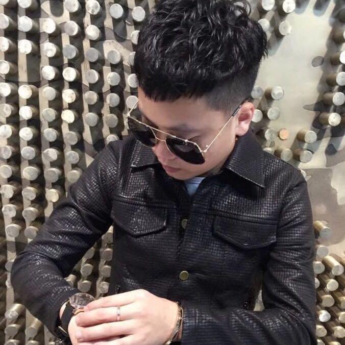 丽江伟伟