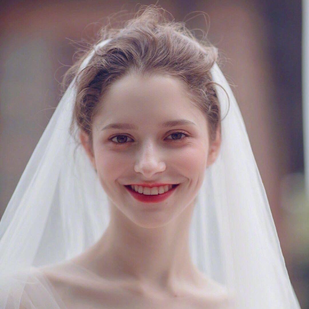 银川市金凤区密斯路婚纱礼服租赁店