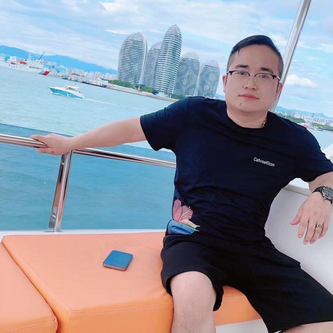 周斌(恒缤织造&远明老酒)