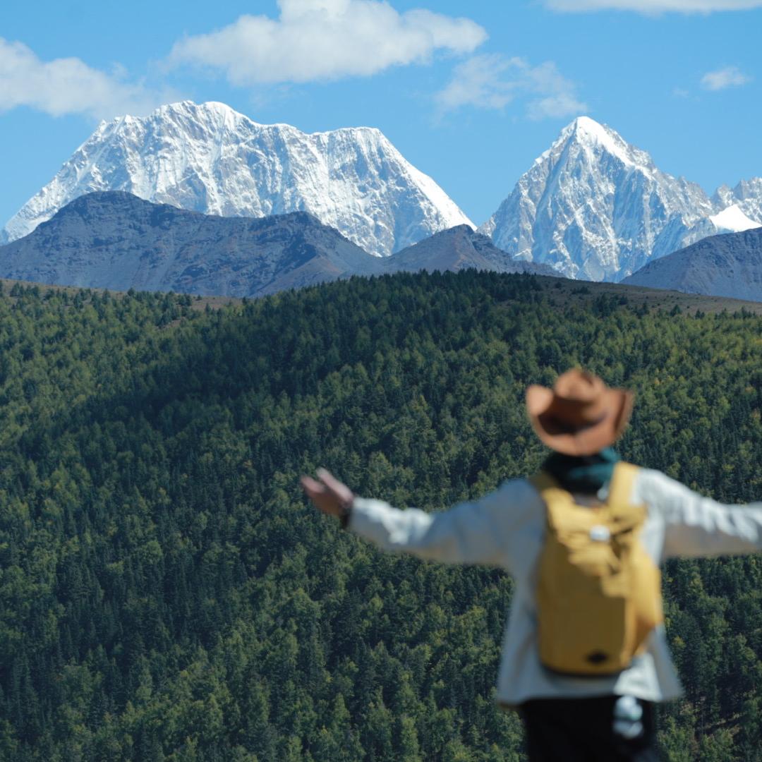 重庆乐渝旅行社有限公司