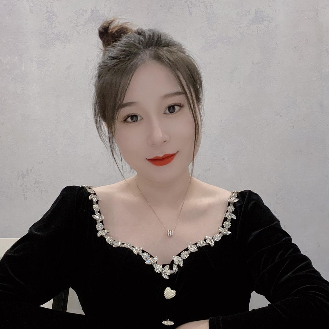 💋💋小依玲