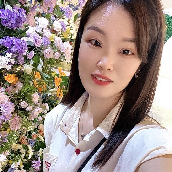 @六 玥