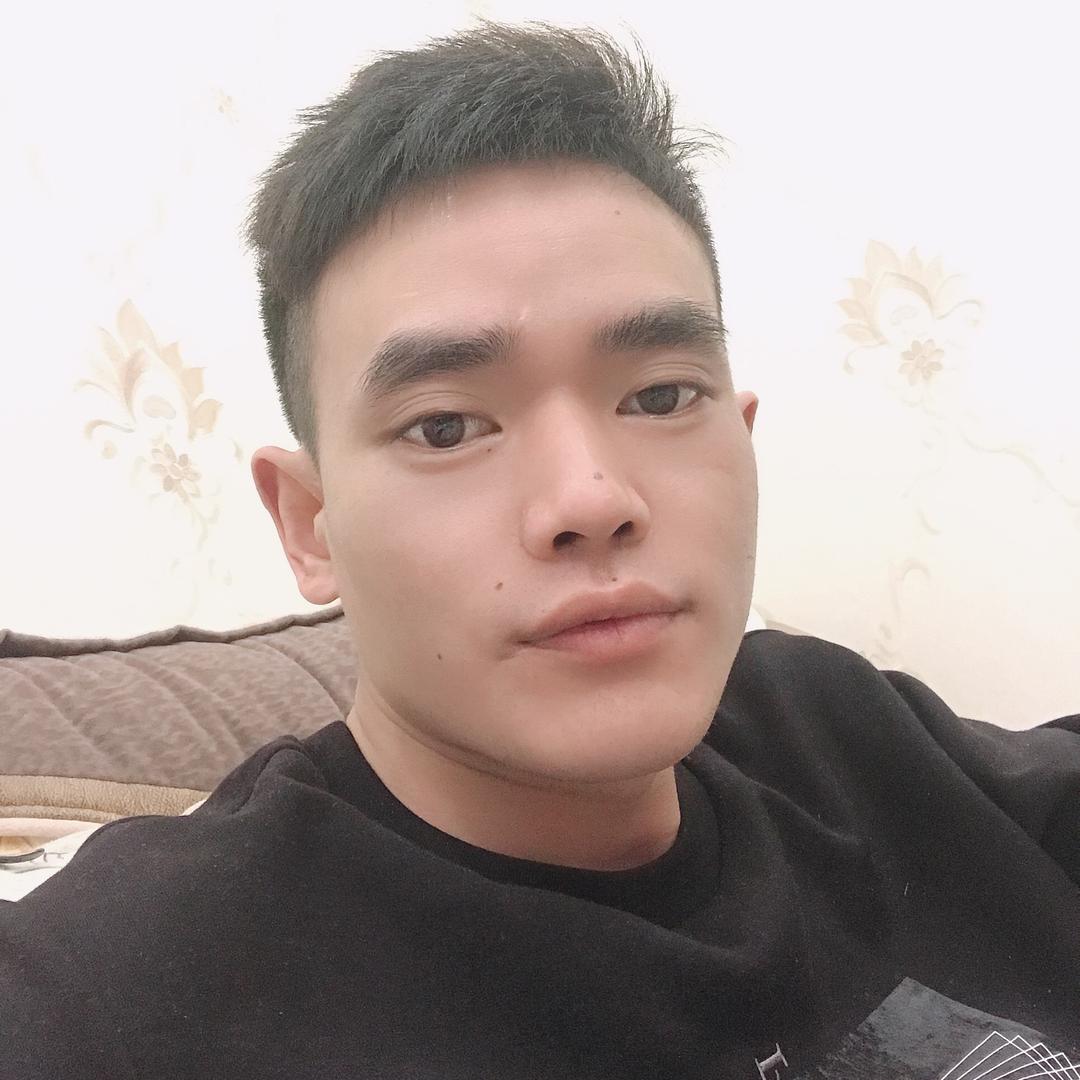 占占