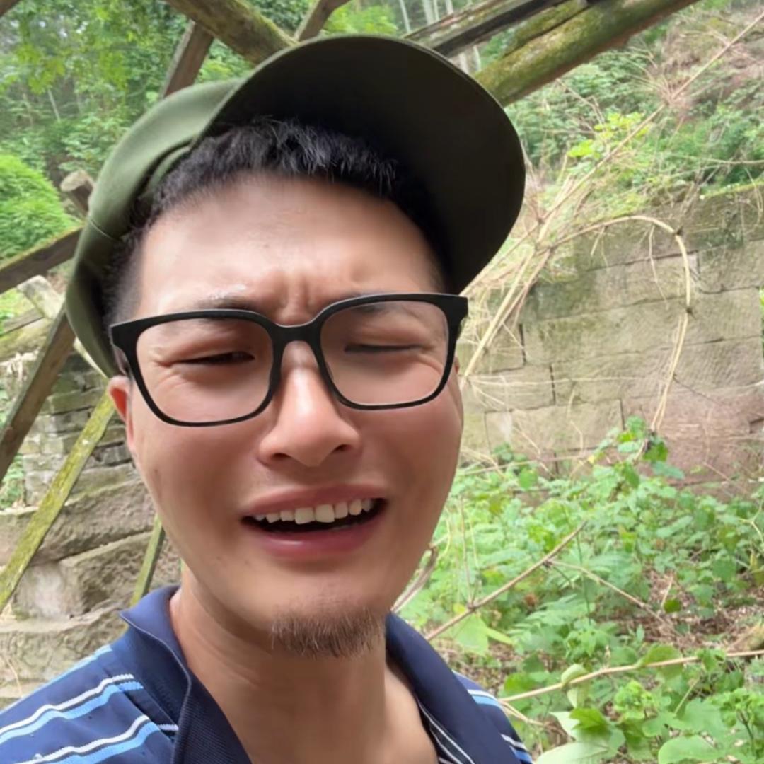 周乌尔5️⃣2️⃣