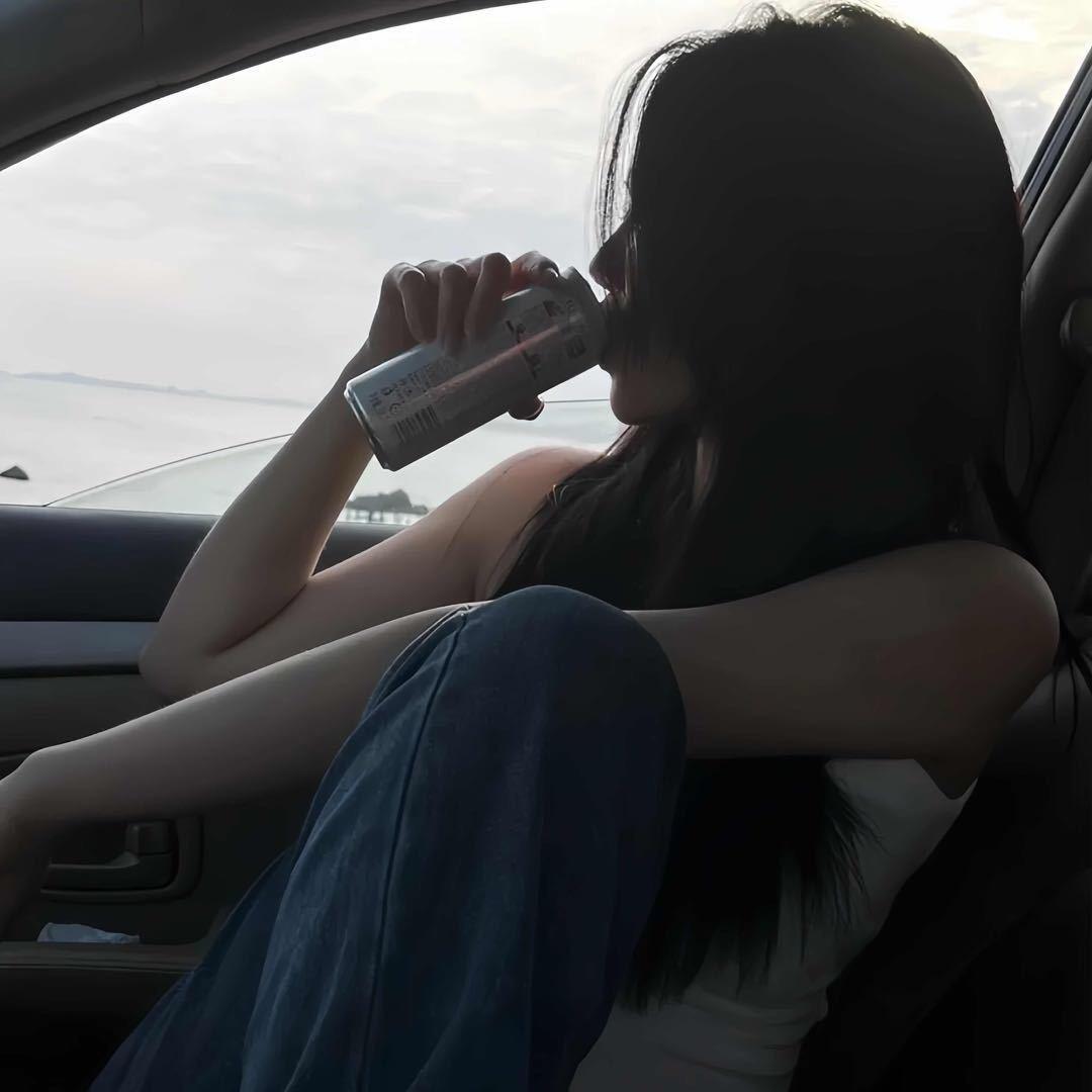 爱拿铁不爱撸铁