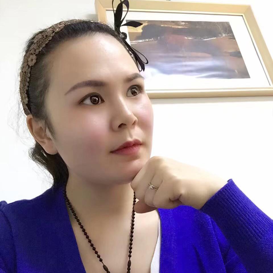 铭蕾做手工