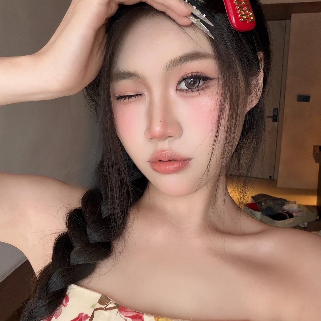 奶油草莓🍰
