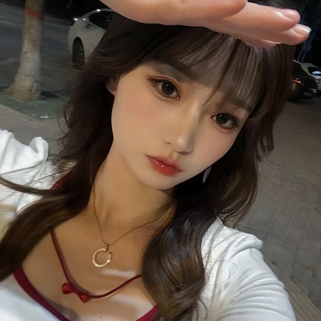 亚楠。