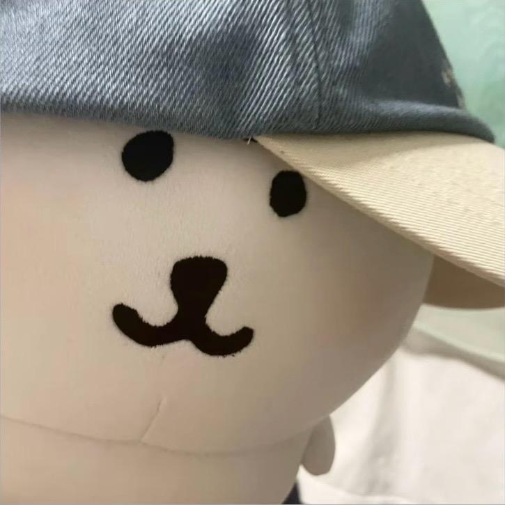 黑色毛衣