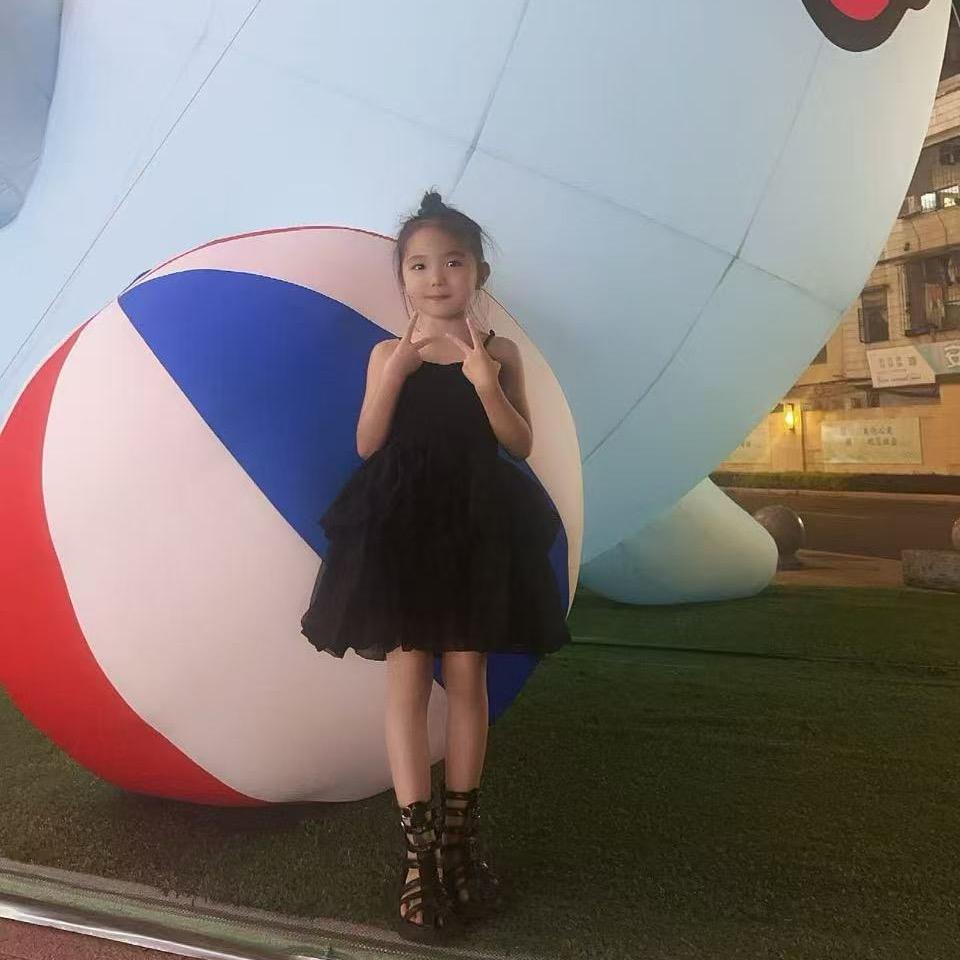 小玥玥（手机摄影）