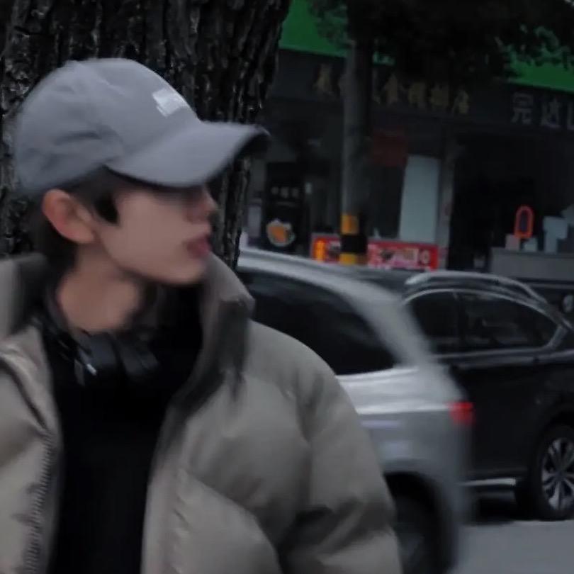 张洋.