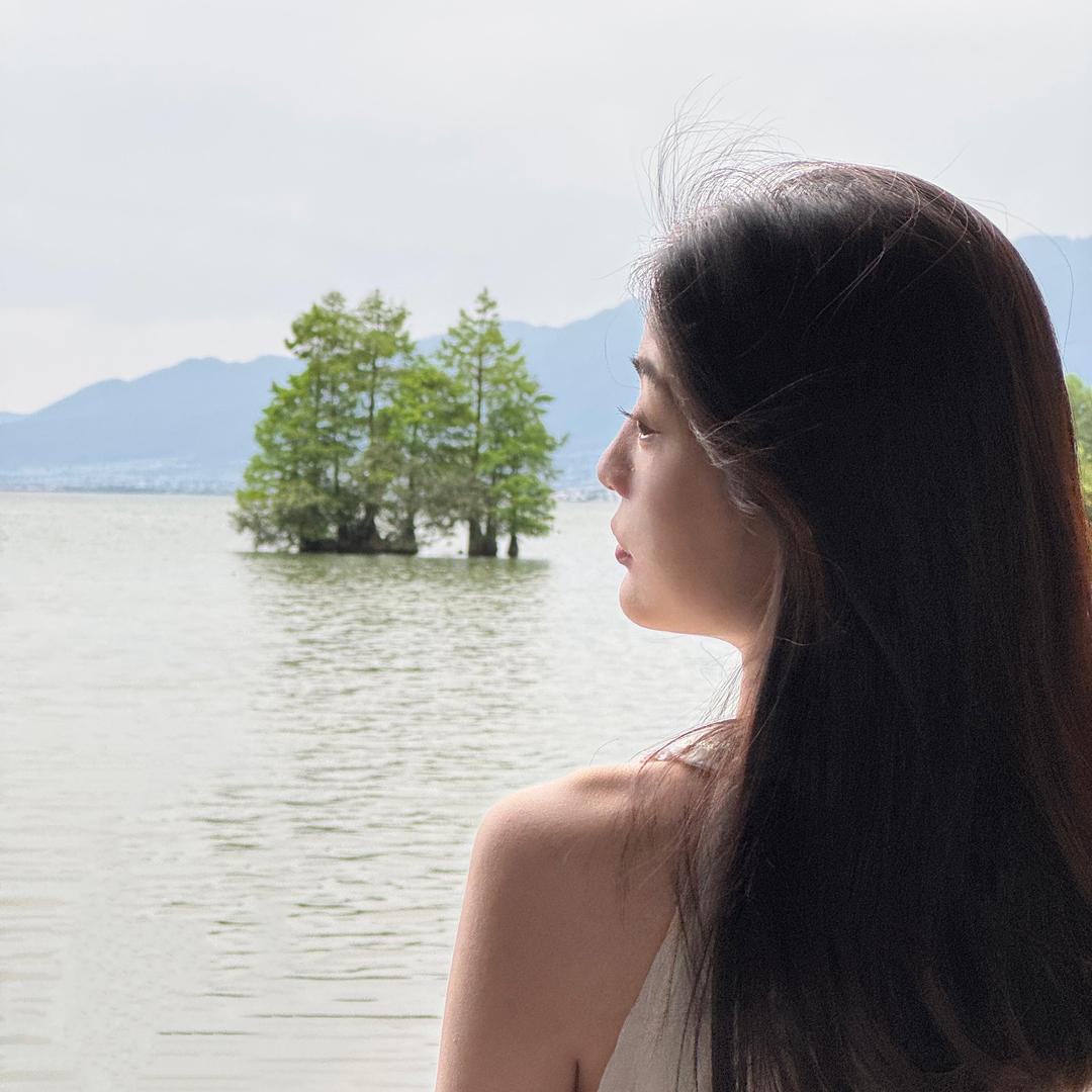 06。