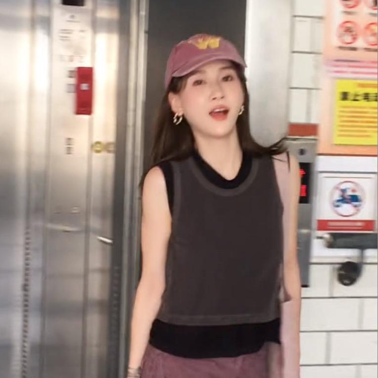 何荷haley穿搭