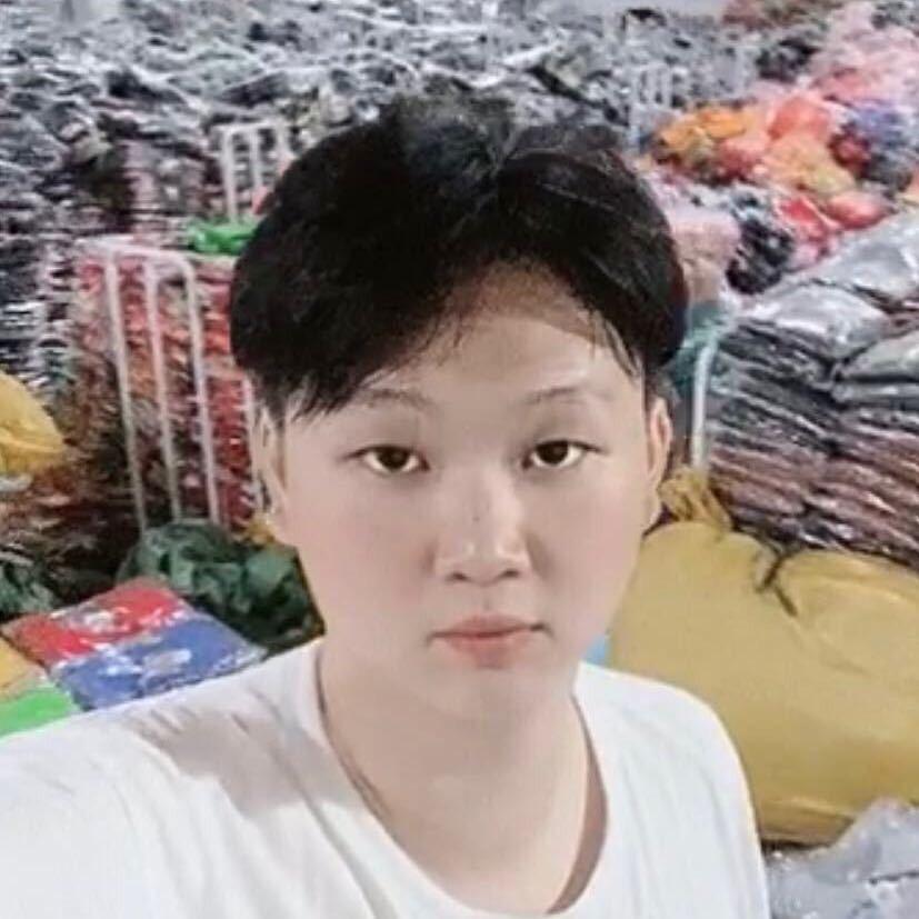 小郑特价童装工厂供应