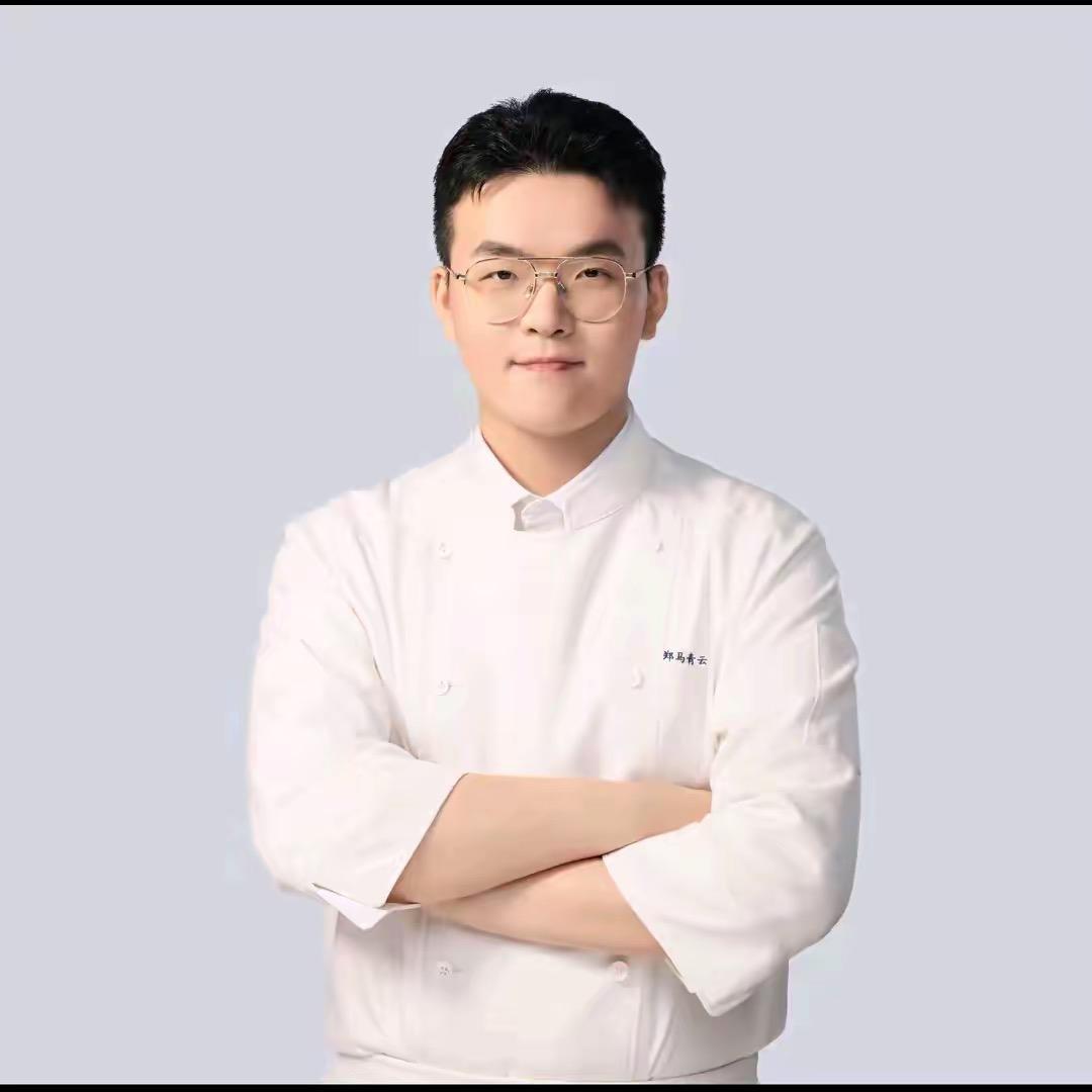 顽皮小老板郑马青云