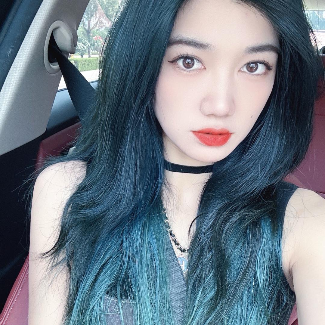 Chan   ^