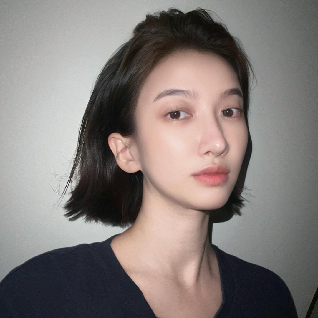 袁花花分身蜡笔小花头像