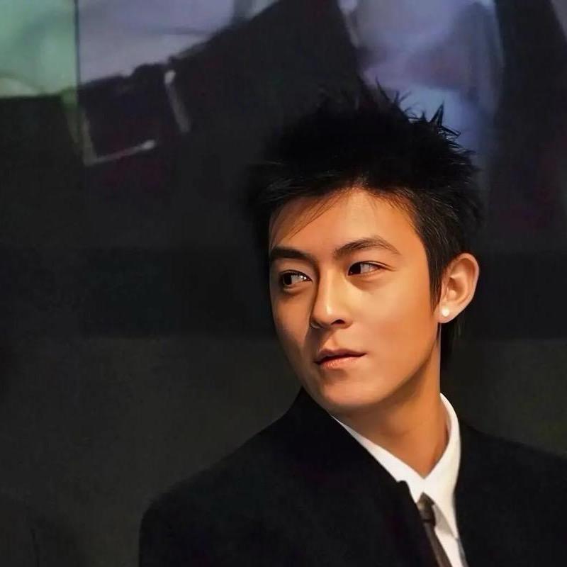 陳摆烂不躺平。
