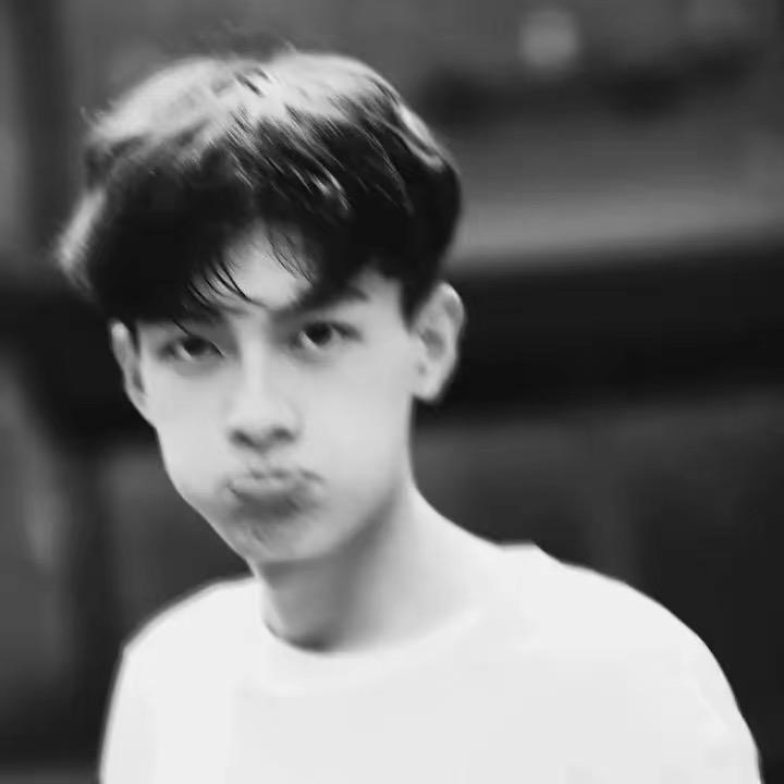 李少洋