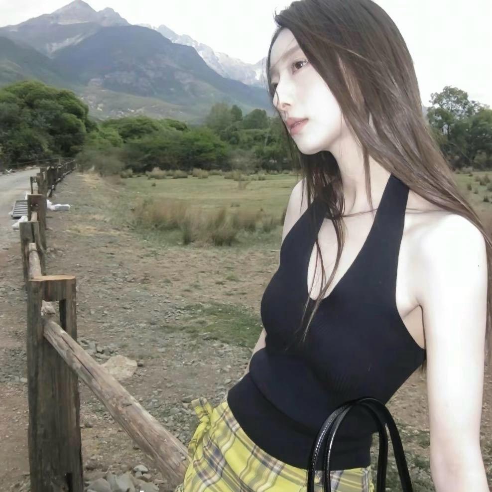 美 美 子