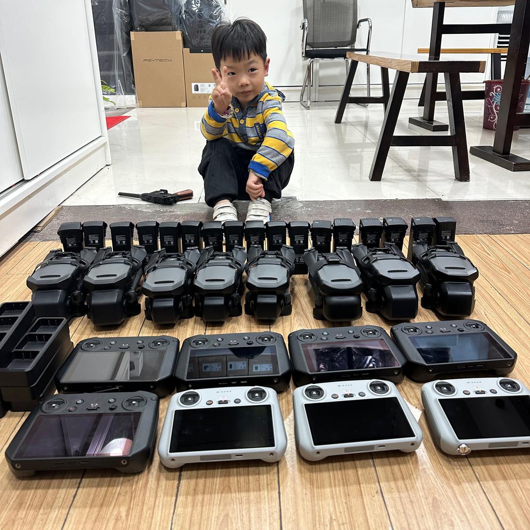 赣州卖照相机无人机的小姐姐