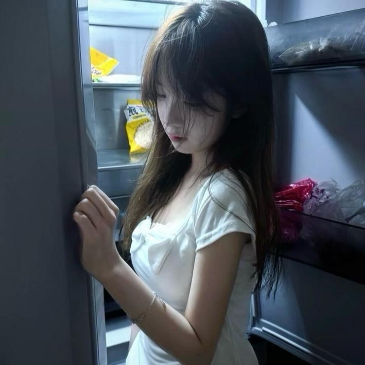 Yy.