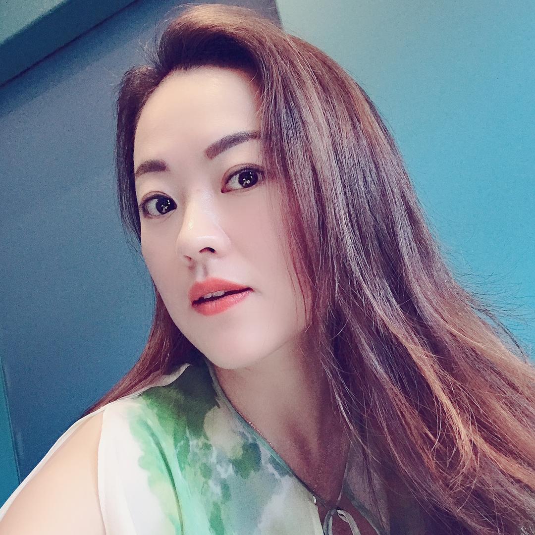 美宁宁.