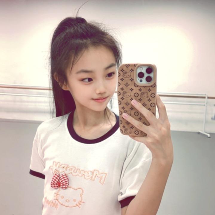 小潼.