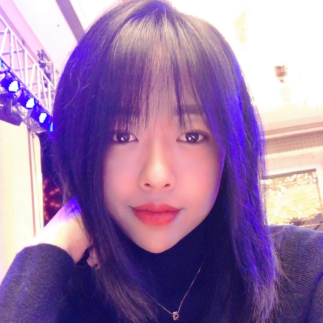 宠物店的老板娘 👸