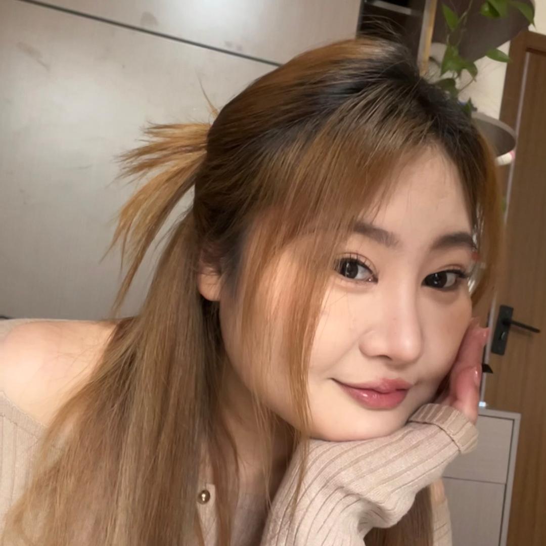 饱胀女孩（已掉30斤）