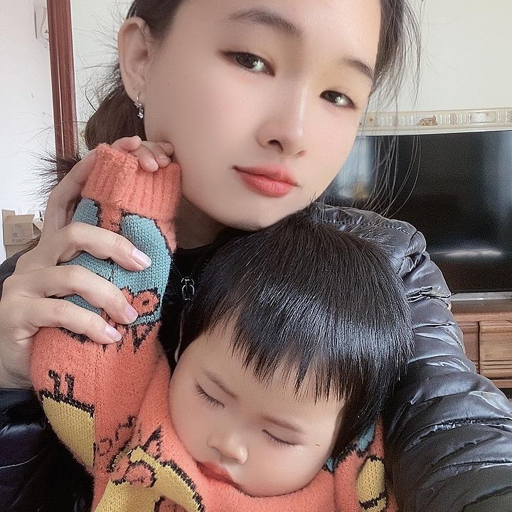 妍宝儿.