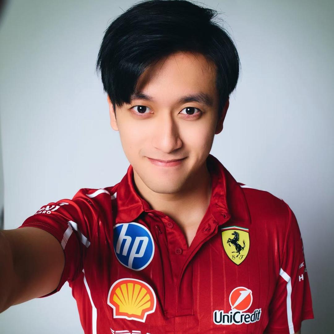 车手周冠宇