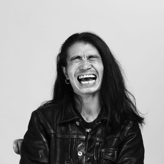 刘大山不会骑摩托