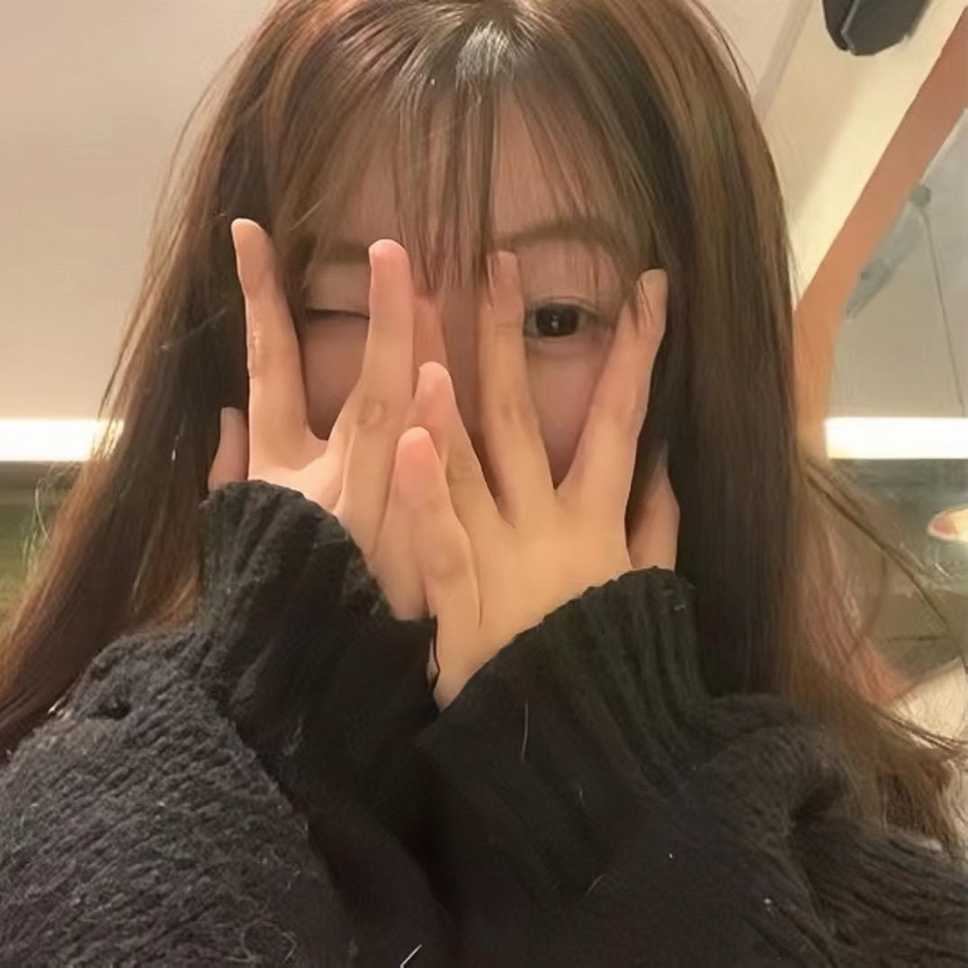 YB.