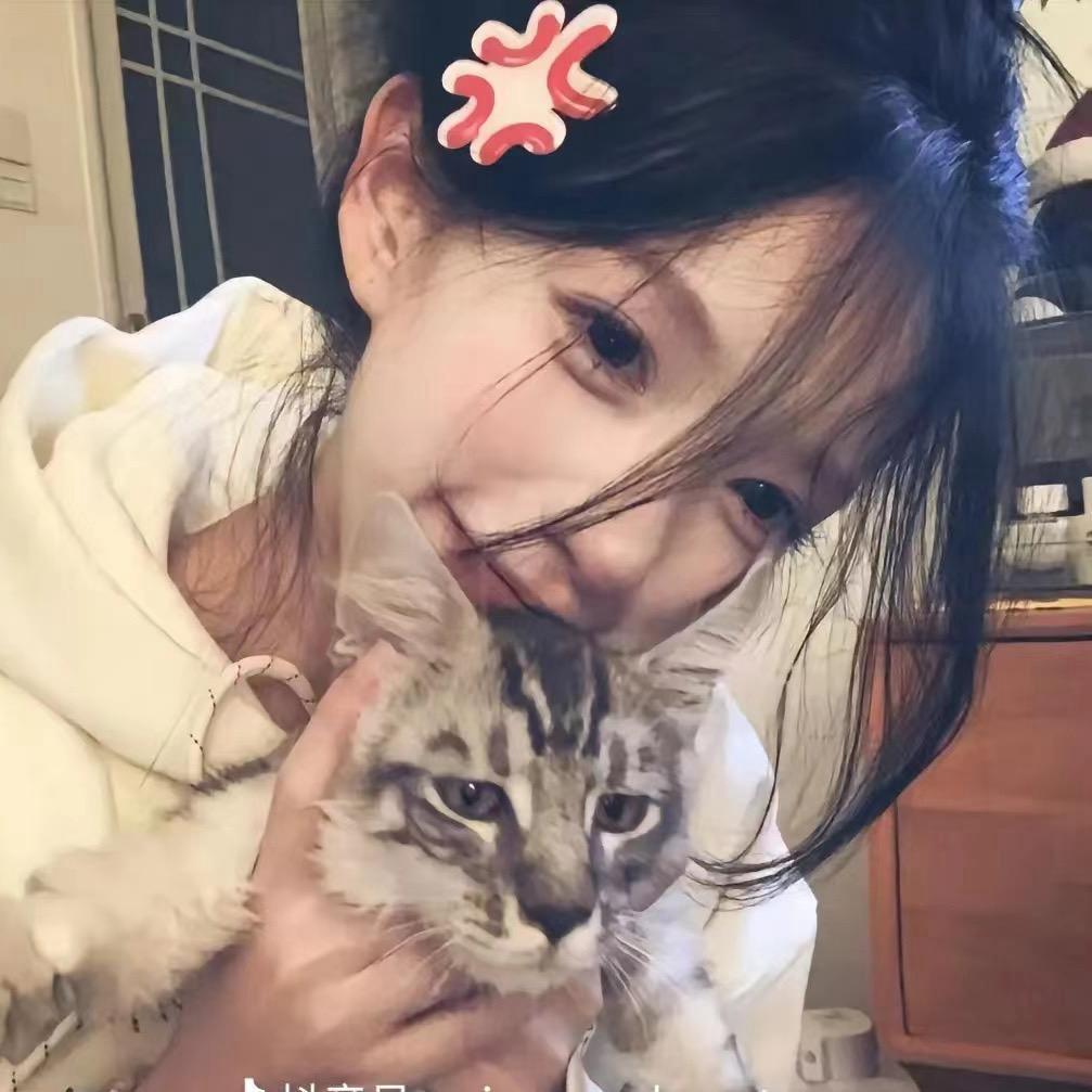草莓啵啵.