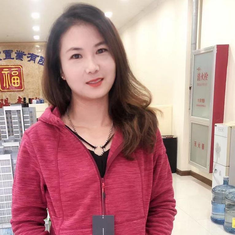 微笑，向前走