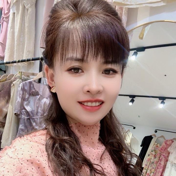 @临朐县卧龙姐妹家女装店