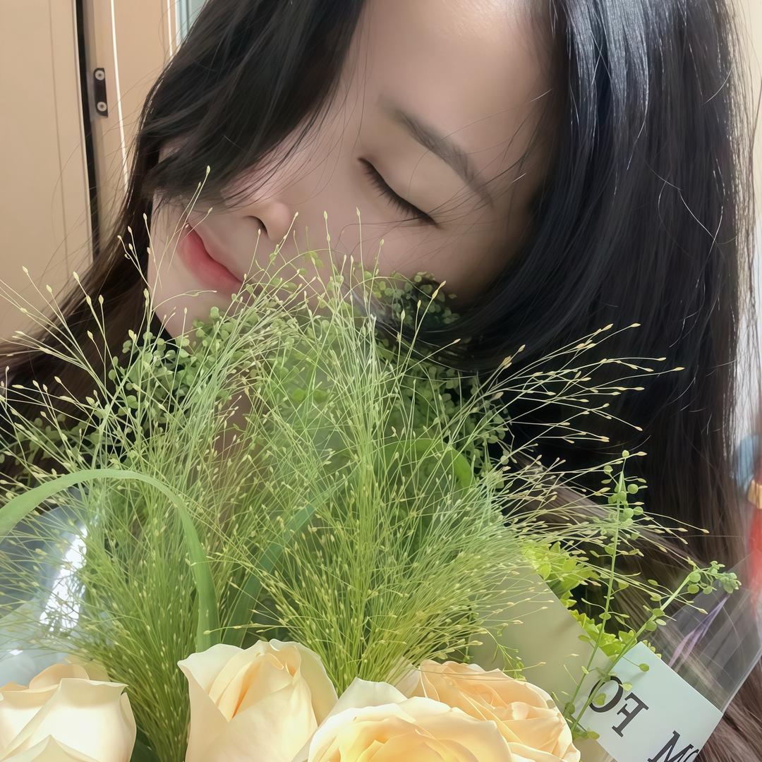 杨咩咩🐑 ™