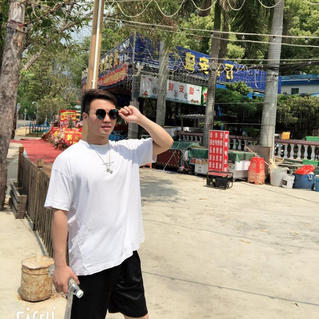 LYT小刘