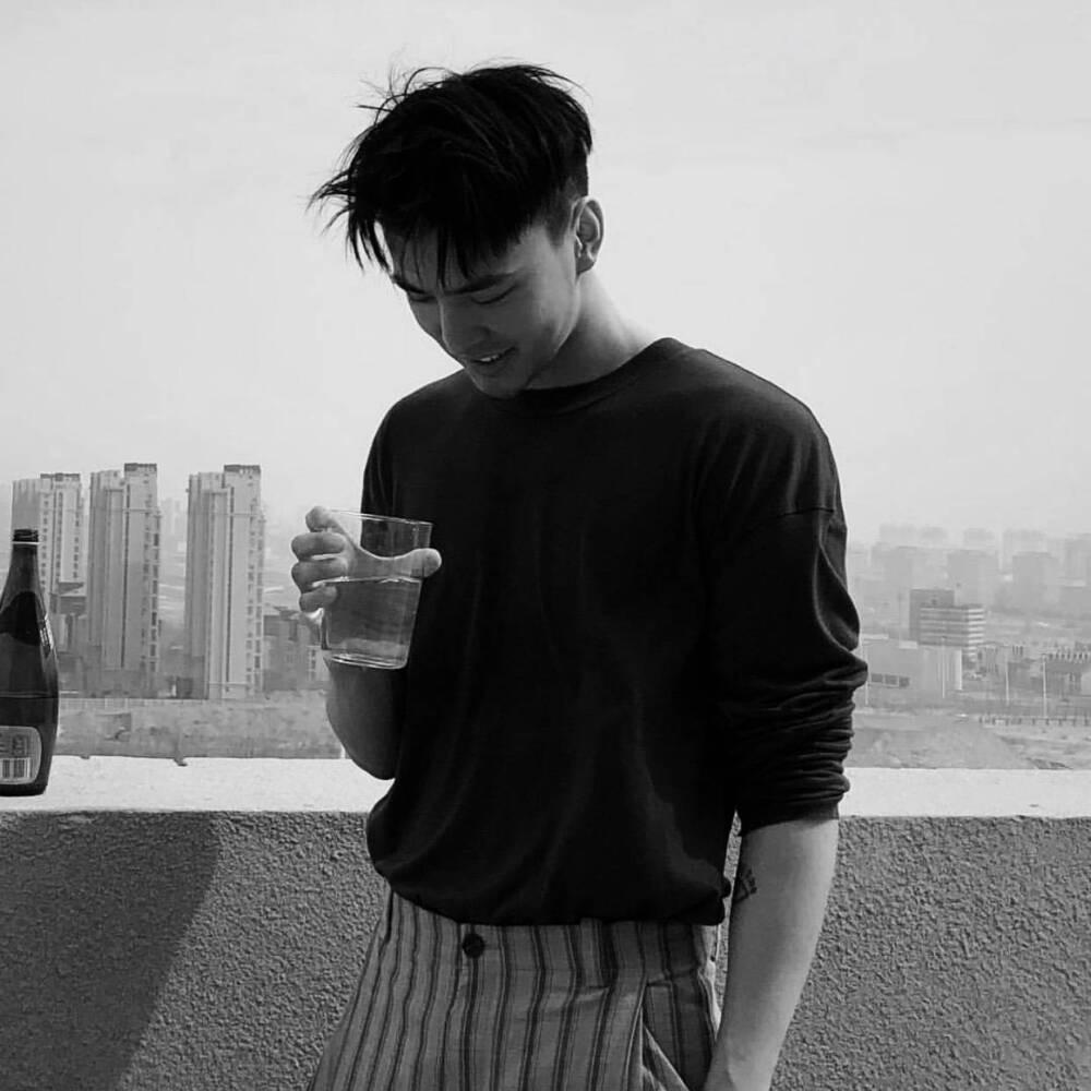型男KK