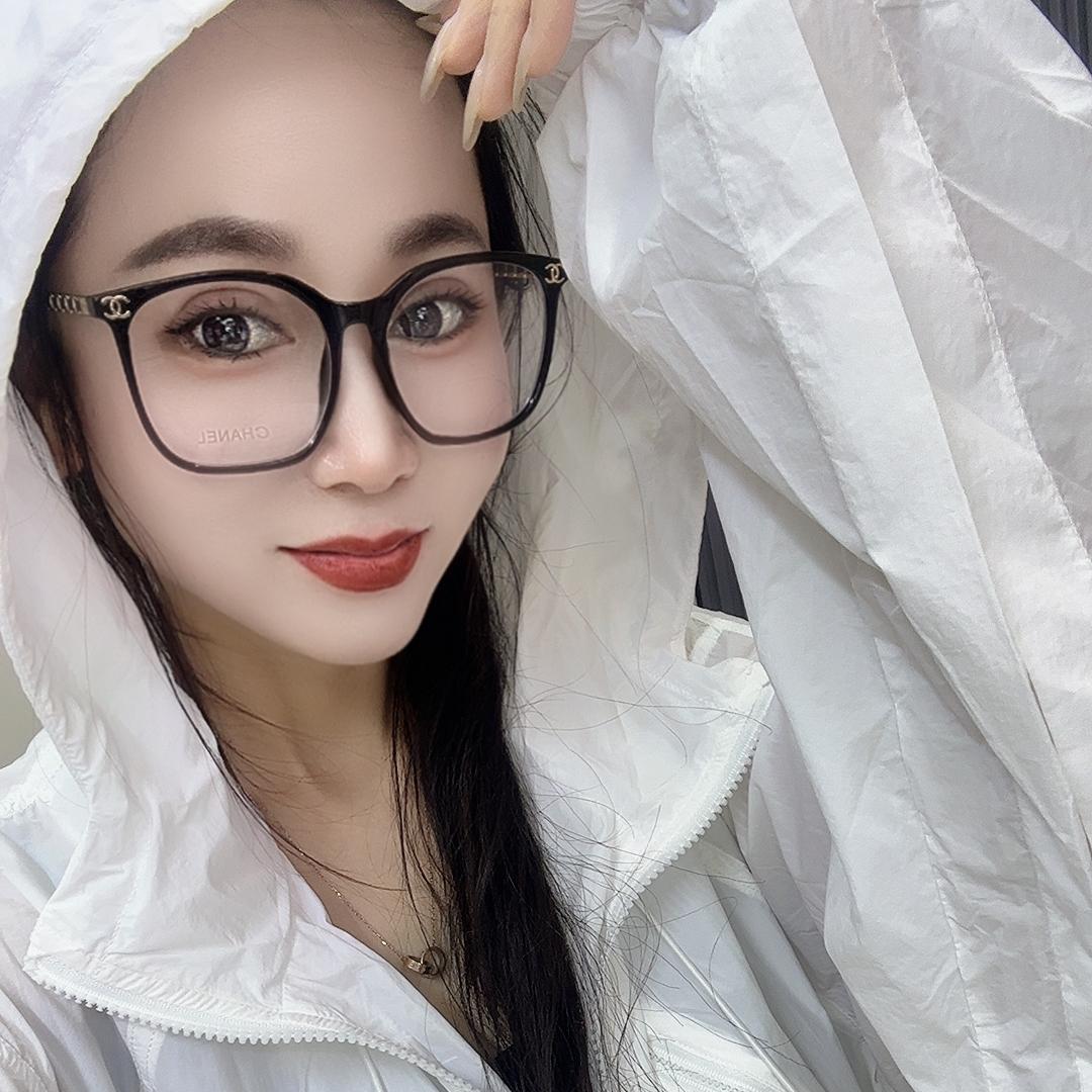 小波服饰美衣店