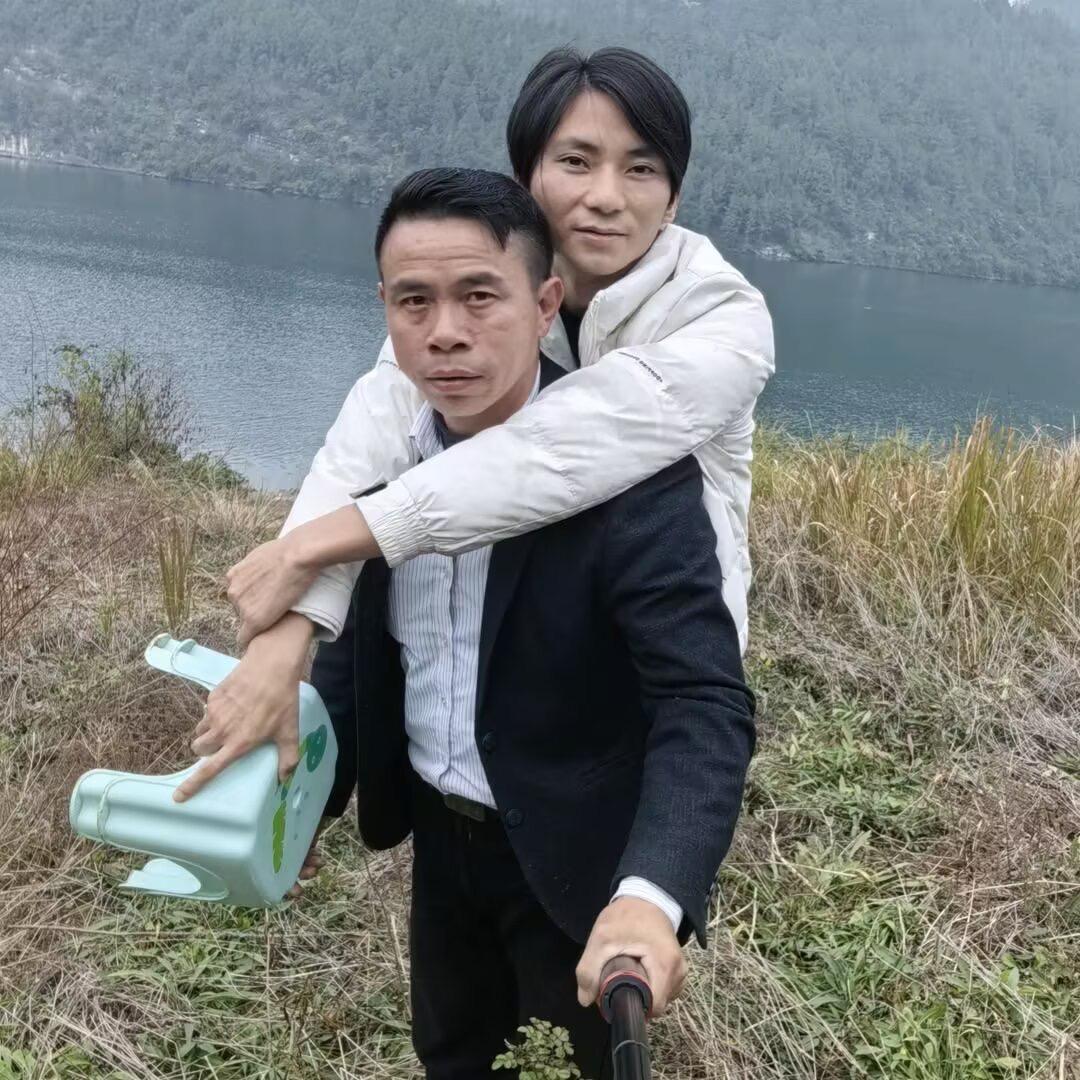 贵州小平哥