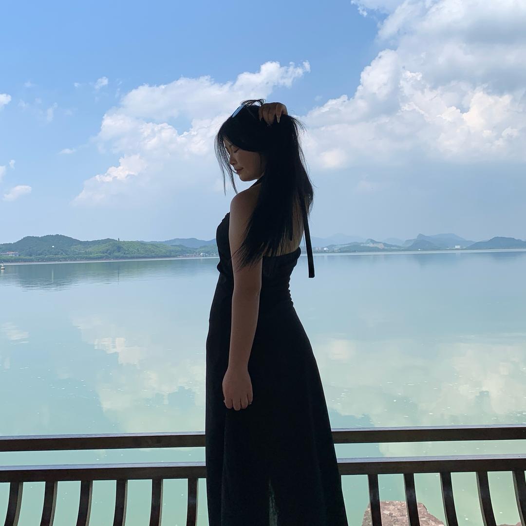 晓香猪（小飞龙牛逼）
