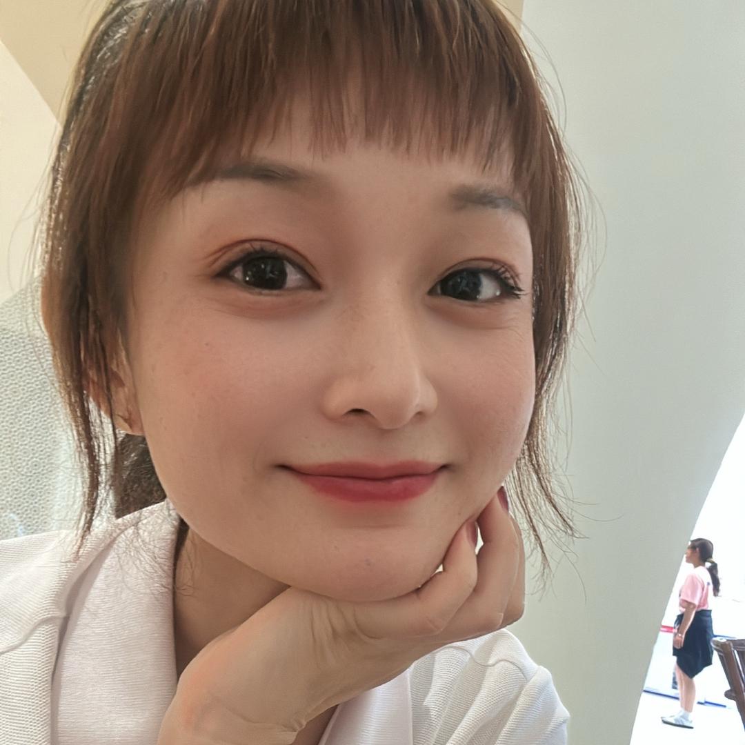 卖宝马的甜妹儿🧏🏻‍♀️