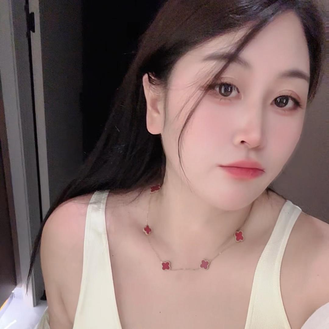 仲二二《梨花姨》