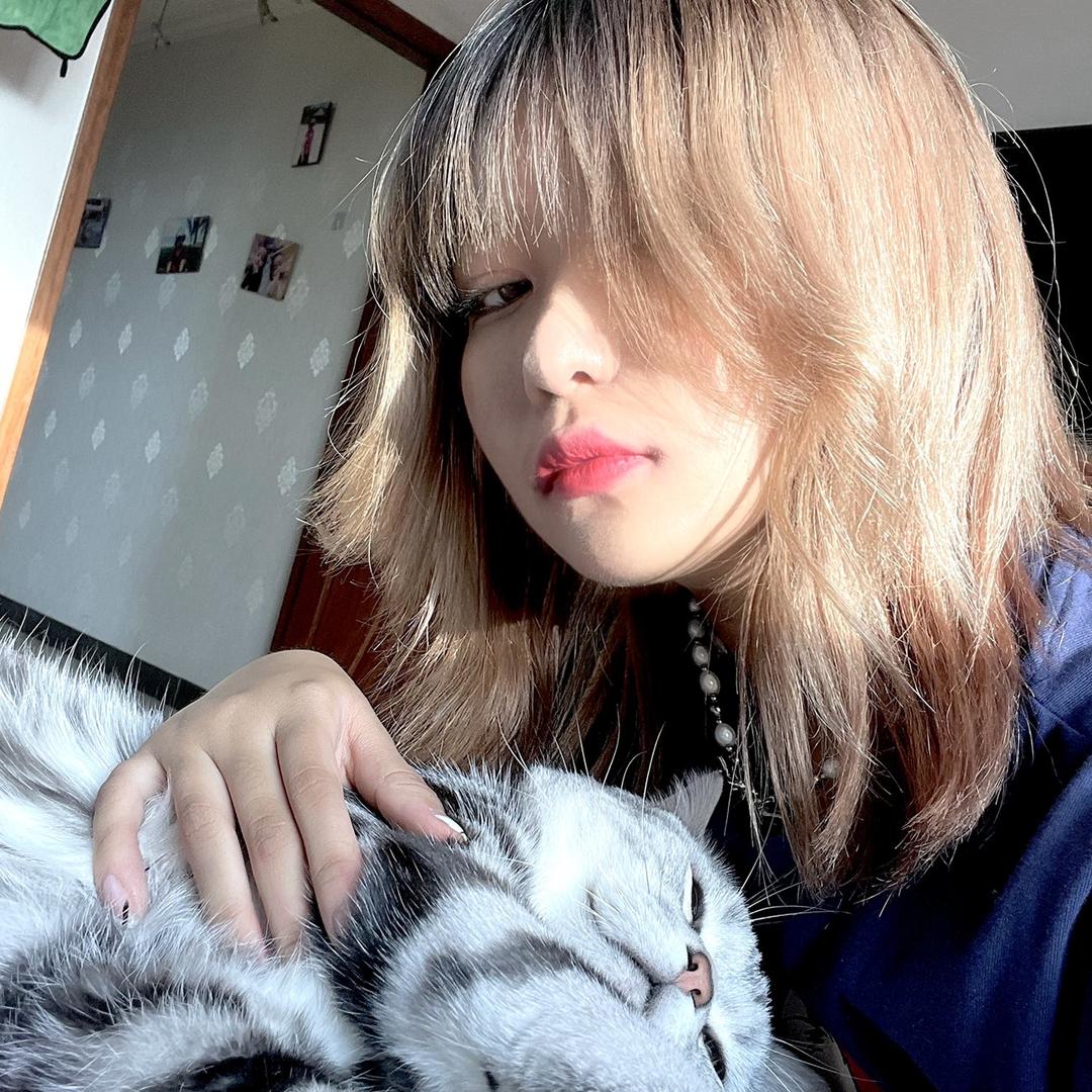 小莹ᵇᵅᵇʸ