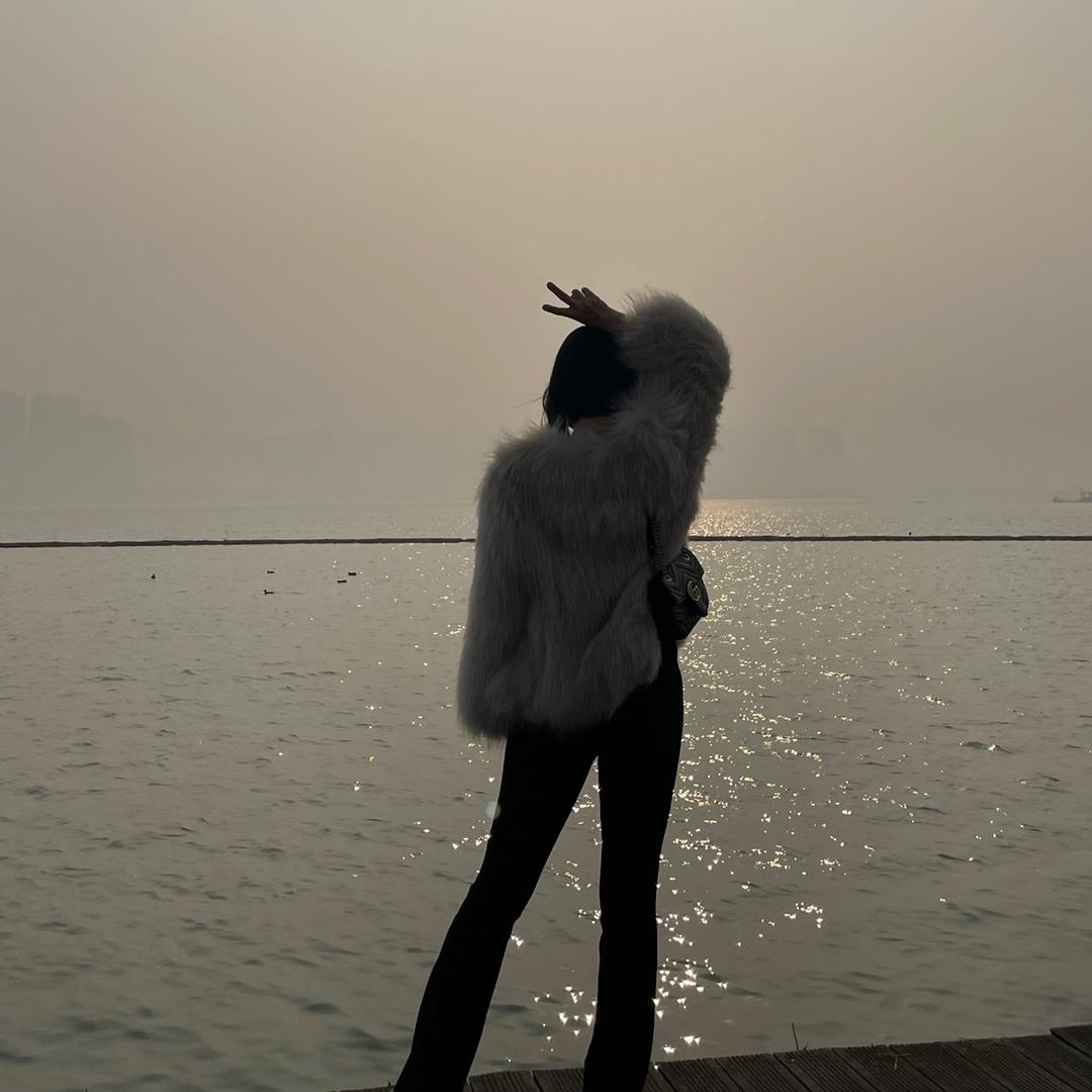 野蛮的小阿姨