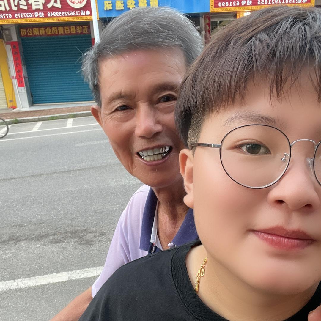 废品回收小邹喂