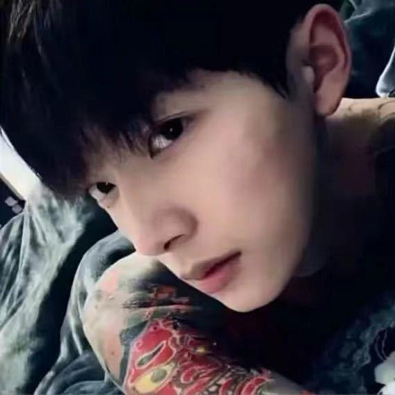 Lin  霖