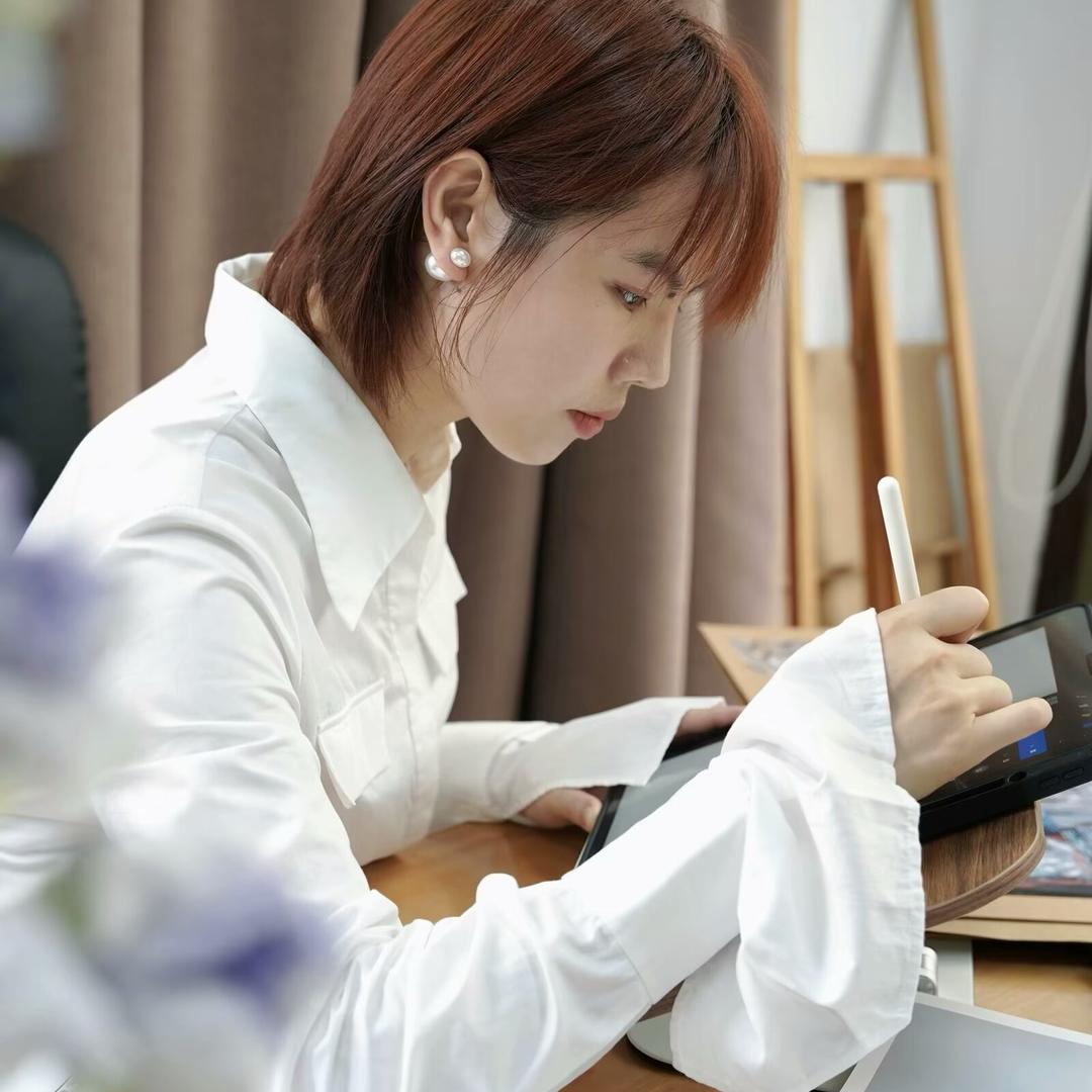 设计师 婷子